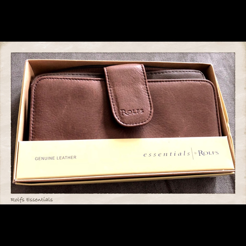 NWT Supple Leather Organizer Wallet